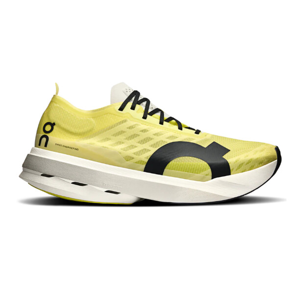 On Running Cloudboom Strike Homme