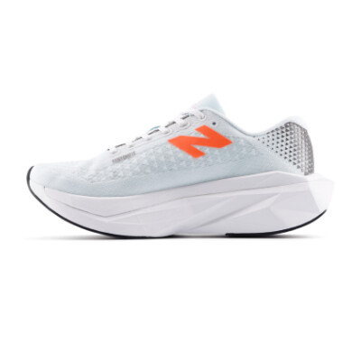 New Balance FuelCell SuperComp Trainer v3